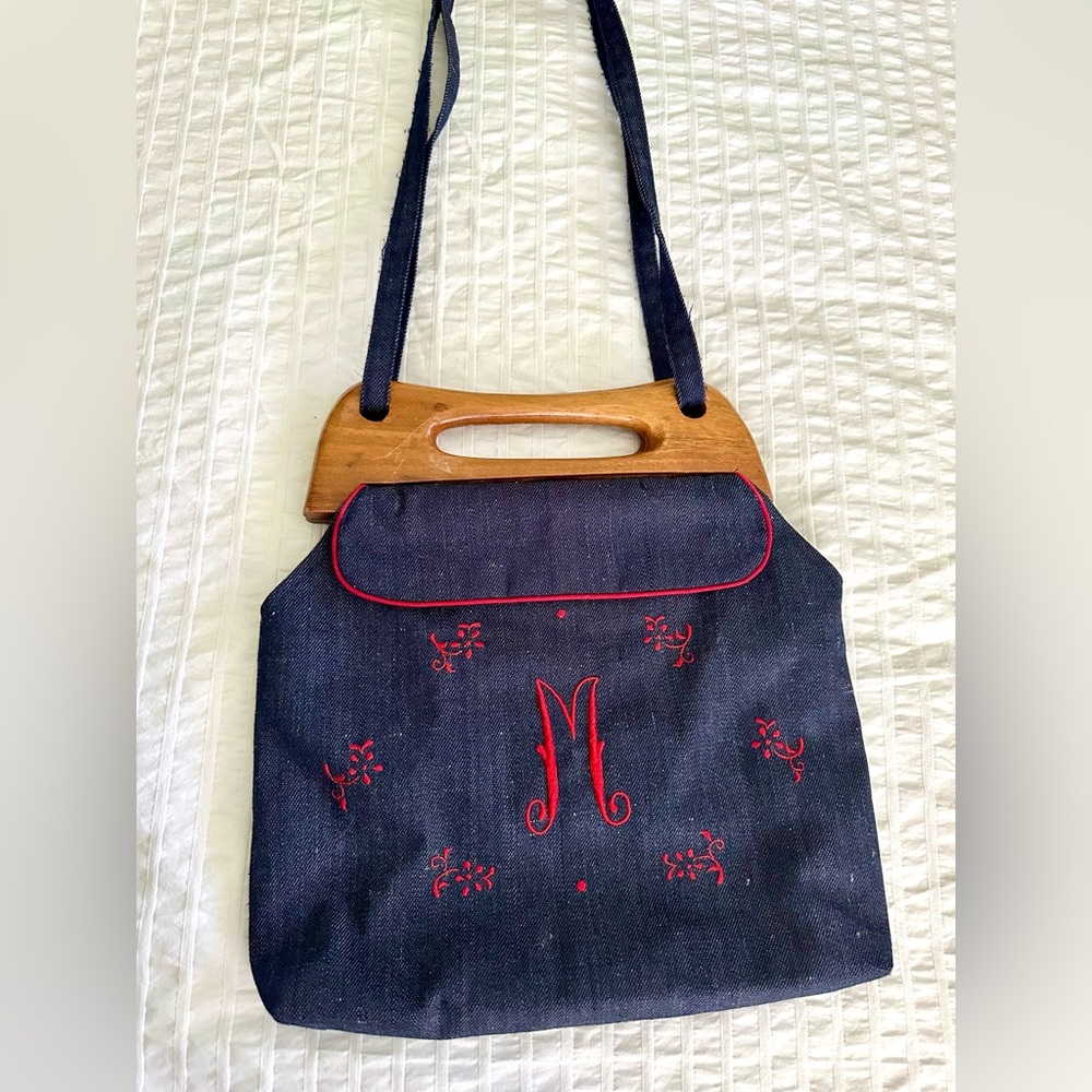 Vintage Veloso’s Gift Shop purse with monogrammed M